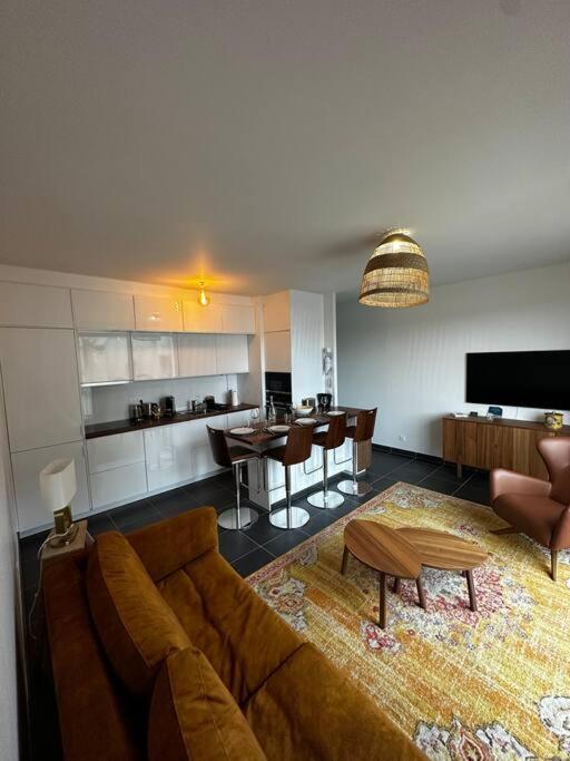 Le National Panoramique Apartment Tours